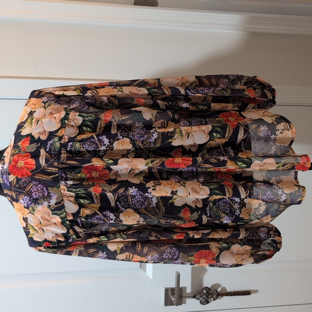 NWT Chicos Trapunto Floral Blouse - Picture 8 of 13